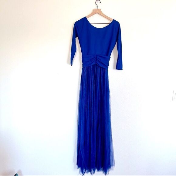 Chiara Boni V-Neck 3/4-Sleeve A-Line Gown with Sheer Skirt Overlay size 8 - Picture 8 of 10